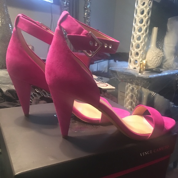 Vince Camuto ‘Pretty in Pink’ Suede Heels(Size 10) - Picture 5 of 5
